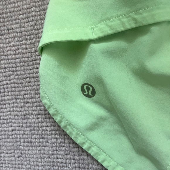Lululemon Speed Up Low-Rise Shorts 2” - Picture 4 of 5
